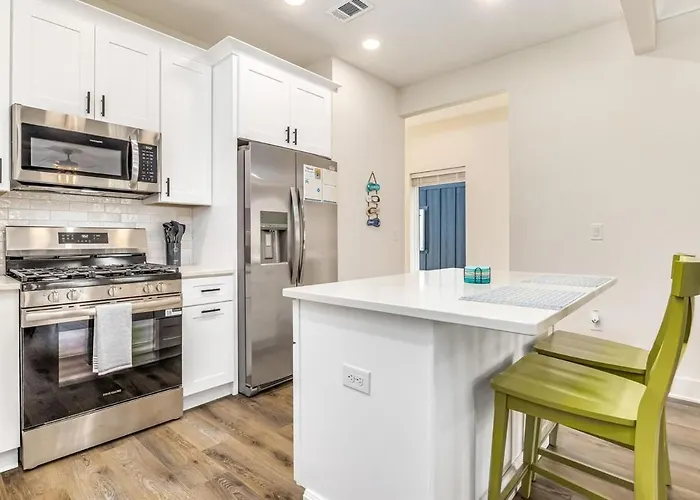 Downtown Sea Escape Ii Apartment