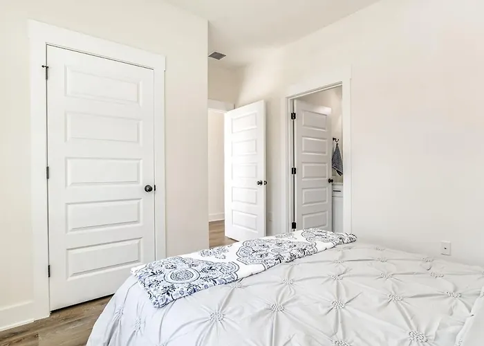 Downtown Sea Escape Ii Apartment Pensacola