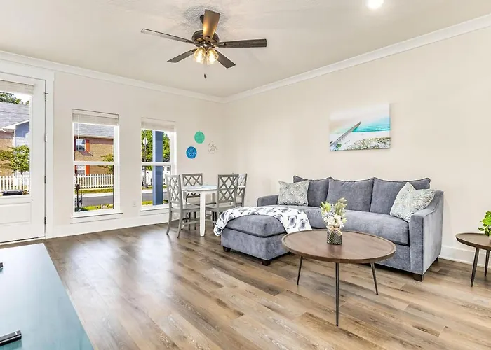 Downtown Sea Escape Ii Apartment Pensacola